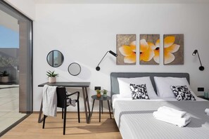 5 habitaciones, tabla de planchar con plancha y wifi gratis