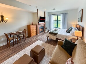 Smart-TV, Kamin, Tischfußball