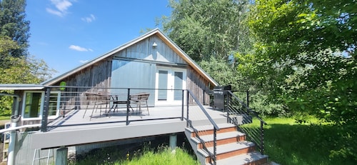 Charming barn studio in peaceful Bellingham with AC