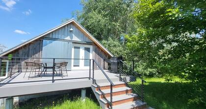 Charming barn studio in peaceful Bellingham with AC