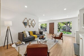 Televisor intel·ligent i llibres