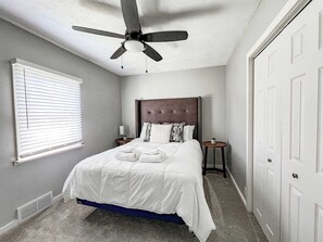 3 bedrooms, WiFi, bed sheets