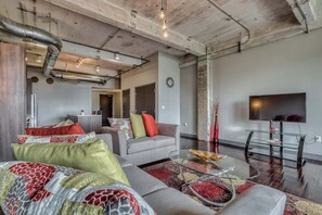 Téléviseur, bureau