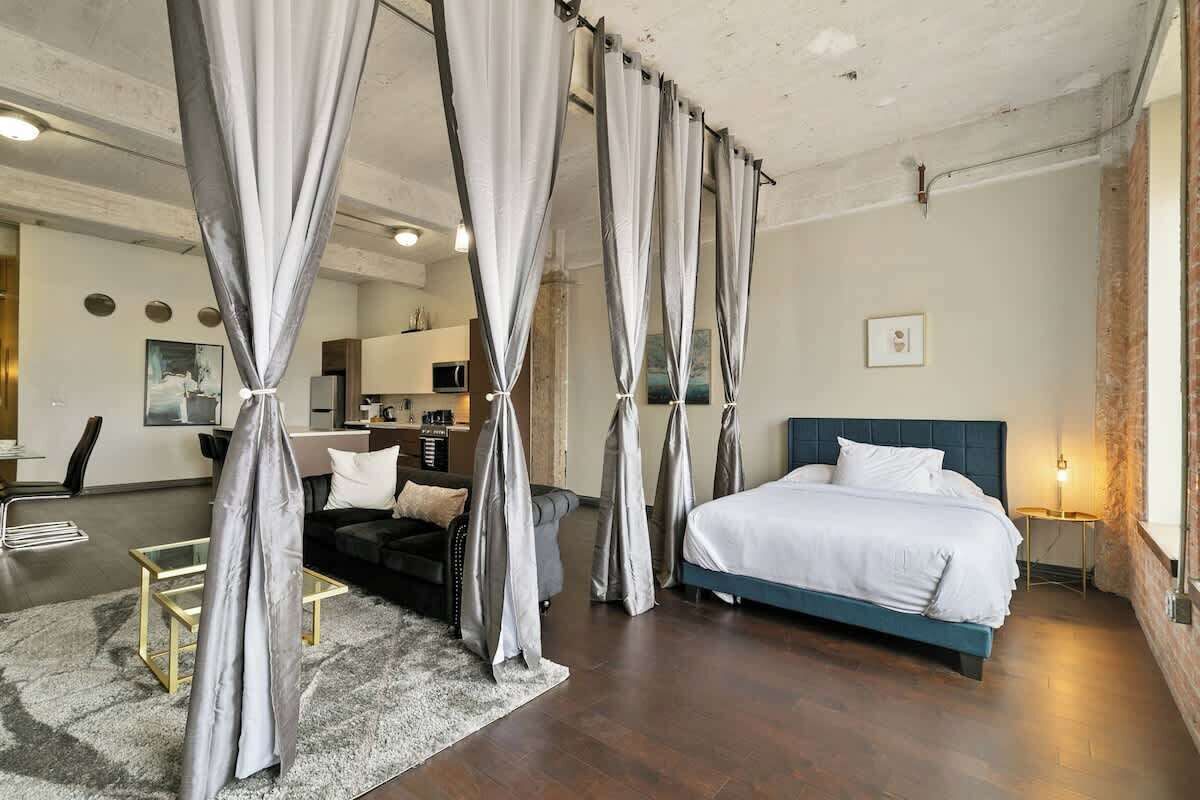 2 bedrooms, iron/ironing board, travel cot, WiFi