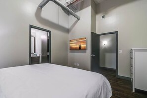 2 bedrooms, iron/ironing board, travel crib, WiFi