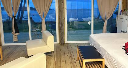 Beachfront cabana with tour access in Puerto Del Rey Fajardo