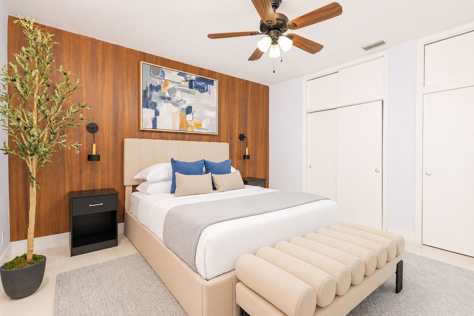 4 bedrooms, iron/ironing board, free WiFi, bed sheets