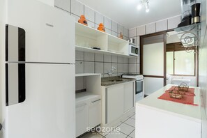 Basic Apartment | Private kitchen