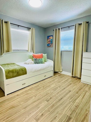 2 bedrooms, desk, iron/ironing board, travel cot