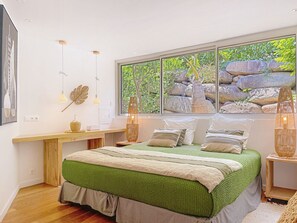 1 bedroom, desk, iron/ironing board, WiFi