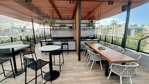 Outdoor dining - Breeze (Joao Pessoa)