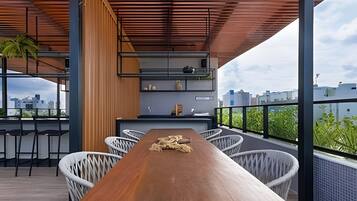 Superior Apartment | Outdoor dining