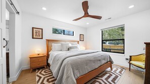 3 quartos, ferros/tábuas de passar roupa, Wi-Fi, roupa de cama