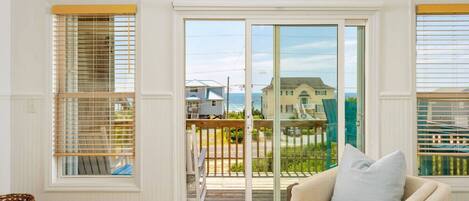 智能電視、書籍