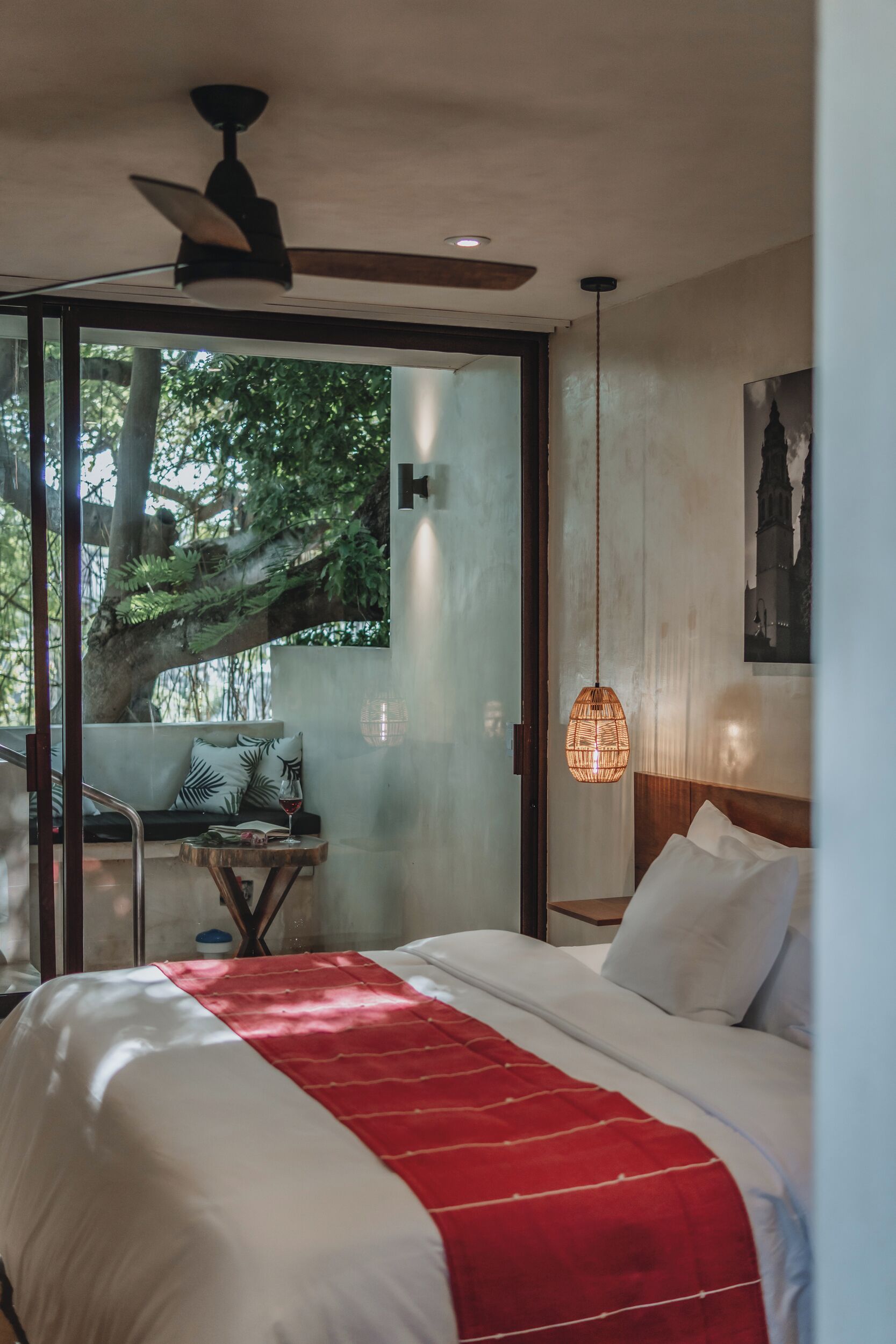 Deluxe Suite, Balcony, Courtyard View (1) | Blackout curtains, free WiFi, bed sheets