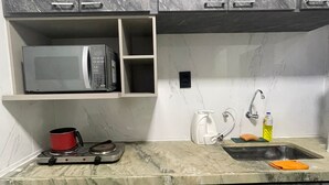 電子レンジ、コンロ