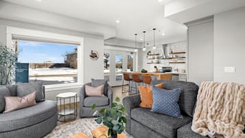 Apartamento de lujo, 2 habitaciones, Se admiten mascotas | Vistas al lago