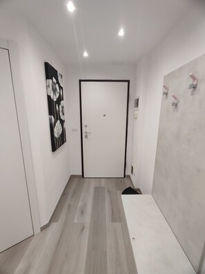 Interior - From Faith to the Sea Within walking distance of the sea, station and city center (Moneglia)