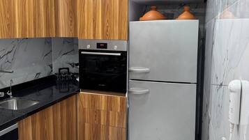 MikrovÄgsugn, ugn, spishÀll och diskmaskin