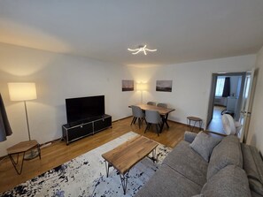 TV - Nice 2BD flat city center / near FIFA - Wille 3 (Zürich)