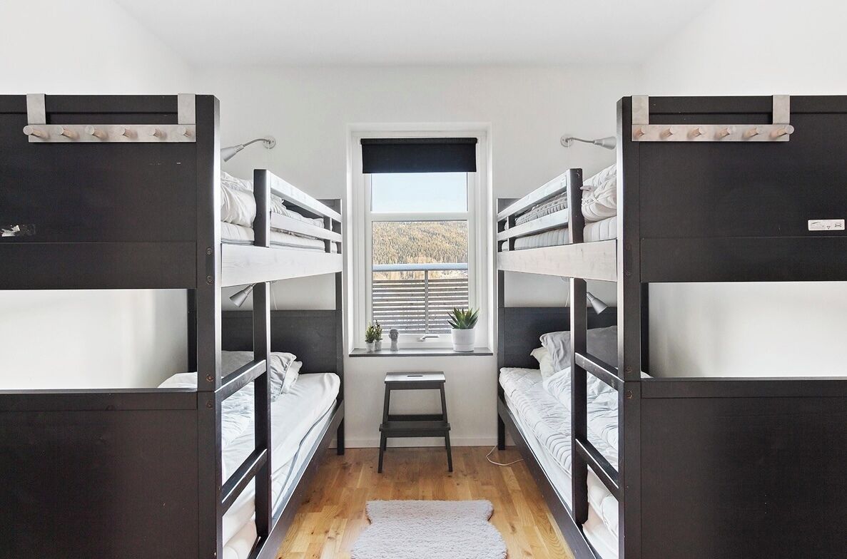 4 soveværelser, skrivebord, weekendseng, gratis Wi-Fi