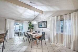 Dining - Toquima - Pet Friendly, Pool, Spa, 10 Min to Strip (Las Vegas)