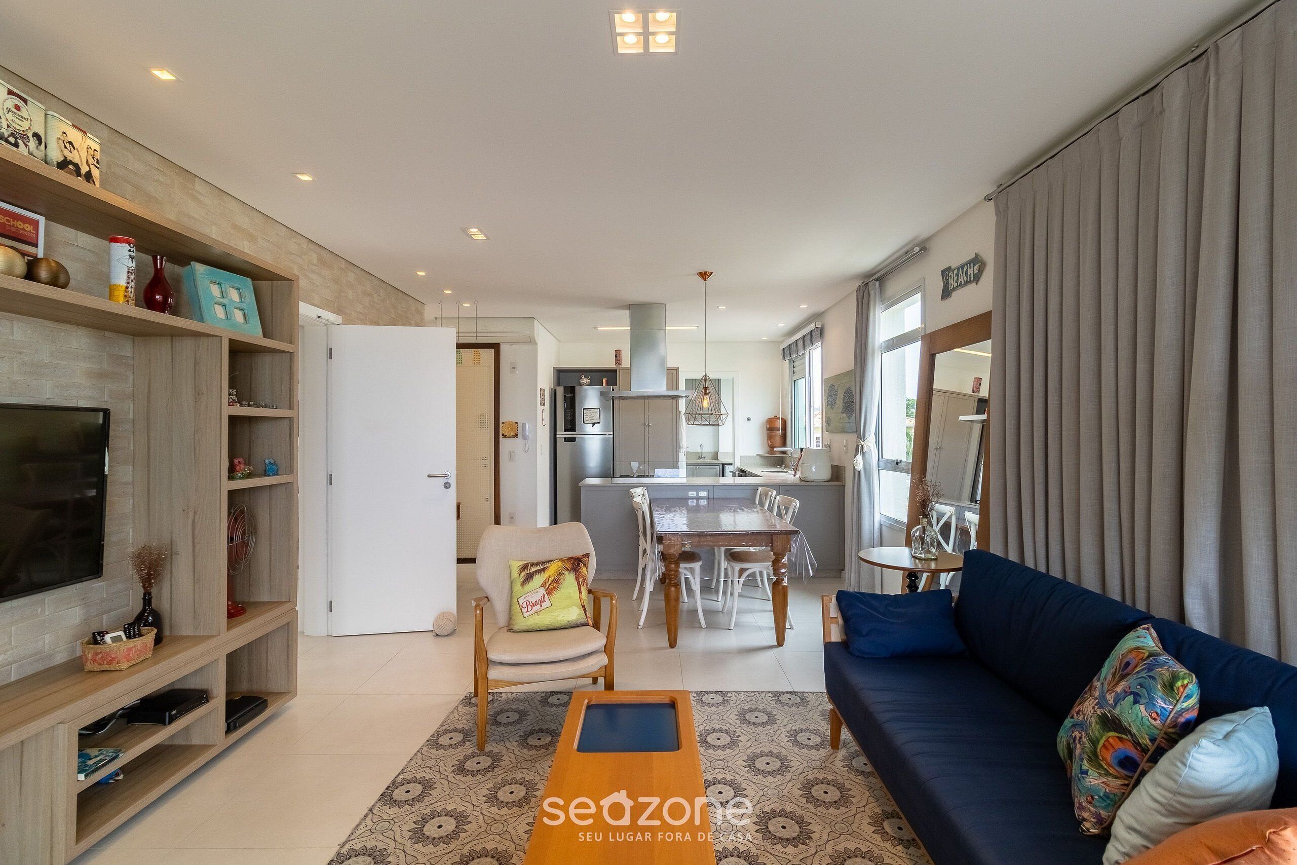 Apartamento básico | Área de estar | TV