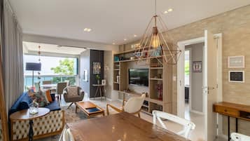 Basic Apartment | Living area