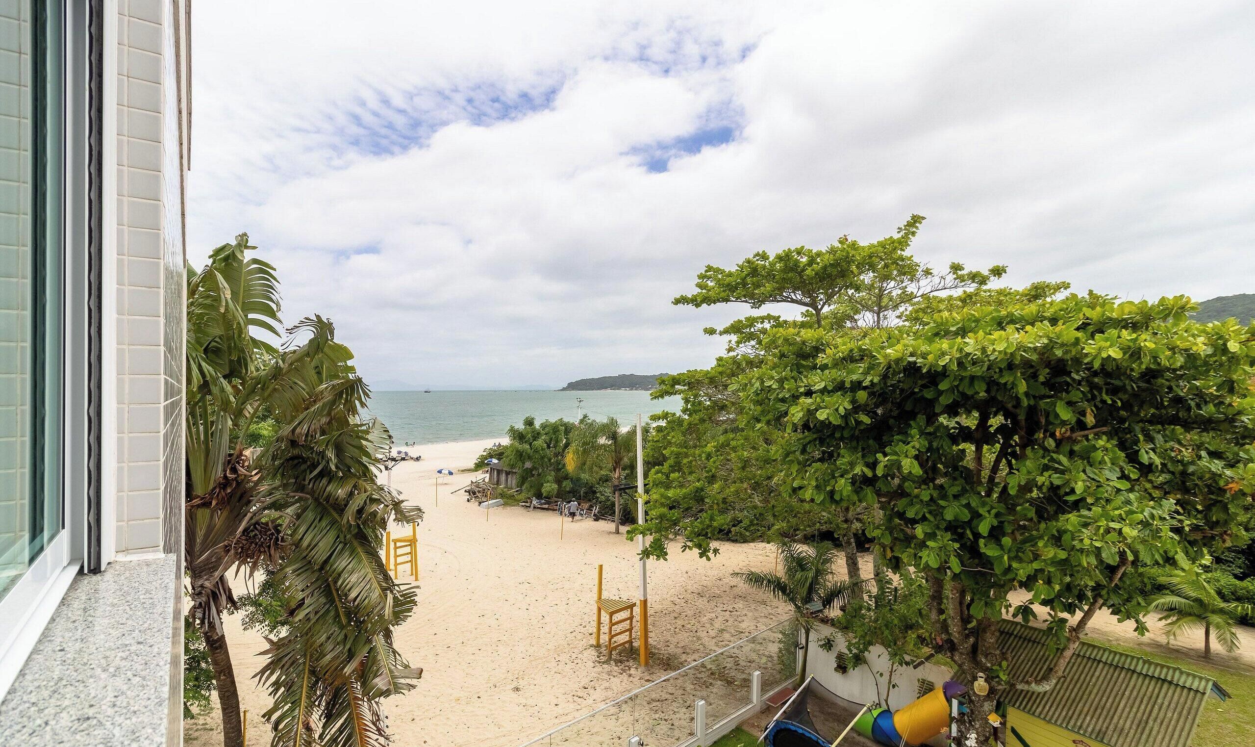 Basic Apartment | Beach