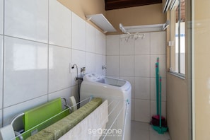 Basic Apartment | Interior