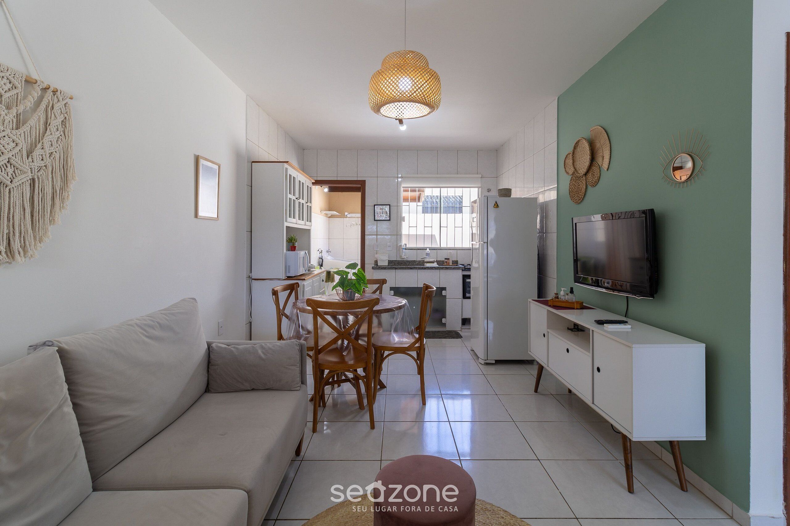 Basic Apartment | Living area