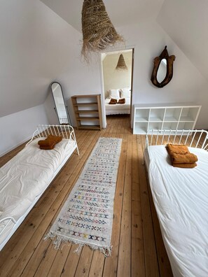 3 dormitorios, tabla de planchar con plancha, wifi y ropa de cama