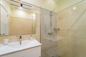 House | 2 bedrooms - Achada by Homie in Funchal (Funchal)