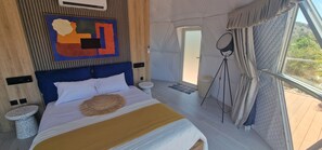 1 bedroom, in-room safe, iron/ironing board, WiFi