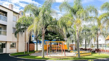 Basic Apartment | Children's area