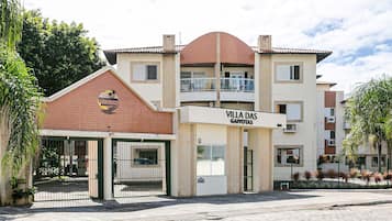 Apartamento básico | Fachada