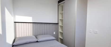 Deluxe Apartment, Pool Access, Beach View | Premium bedding, WiFi (free), individually decorated