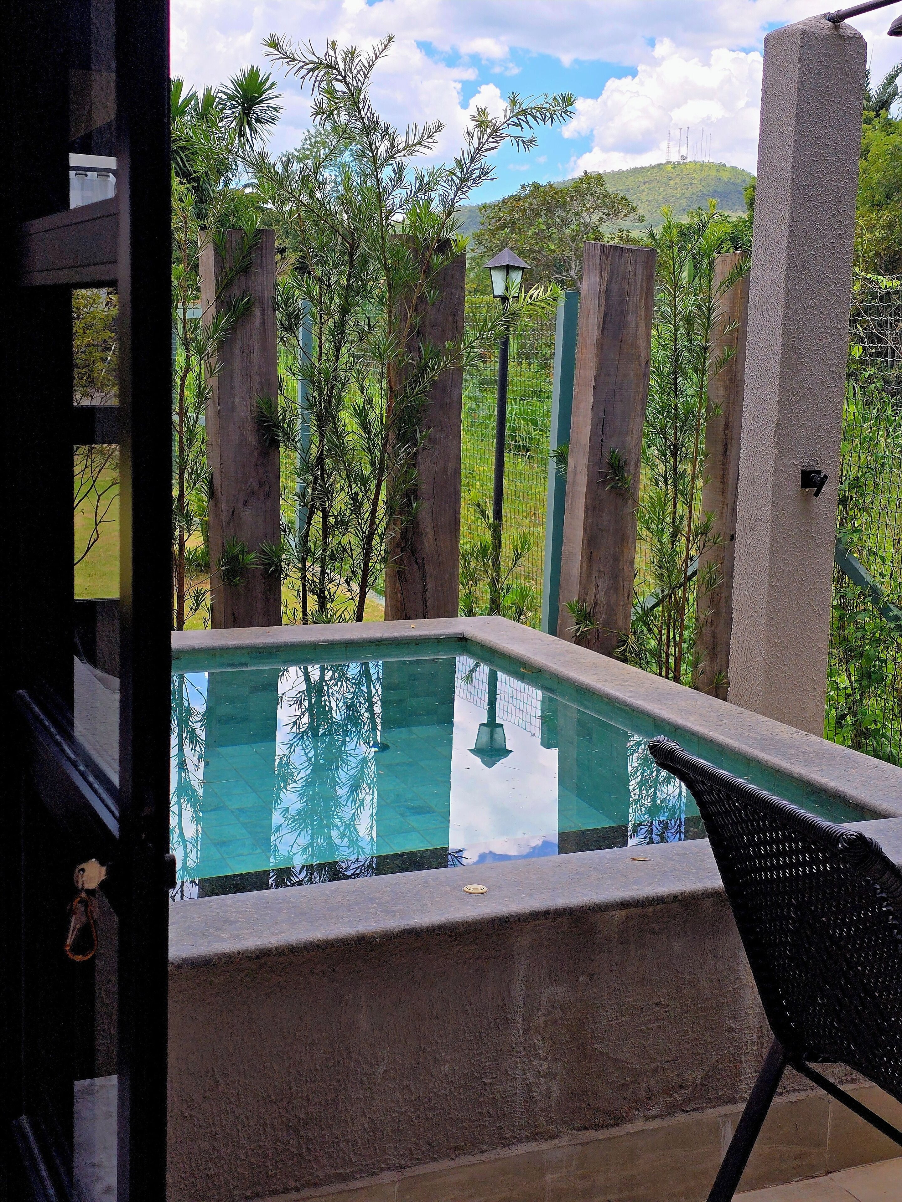 Wi-Fi de cortesia, roupa de cama