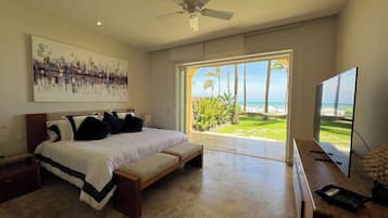 4 slaapkamers, een strijkplank/strijkijzer, internet, beddengoed