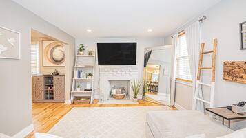 3 bedrooms, free WiFi, bed sheets