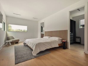 4 sovrum, strykjärn/strykbräda, wi-fi och sängkläder