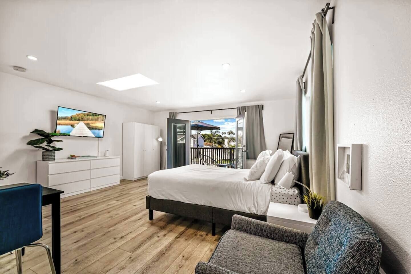 1 bedroom, iron/ironing board, WiFi, bed sheets