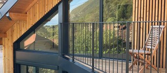 Unique chalet with lake view 3 bedrooms and terraces