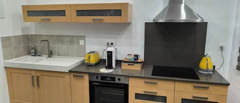 Oven, stovetop