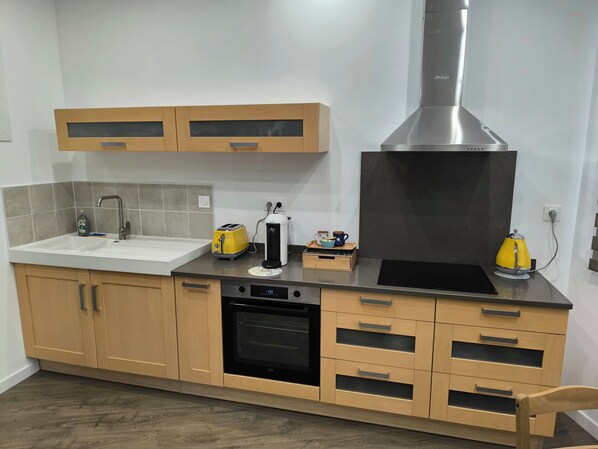 Oven, stovetop