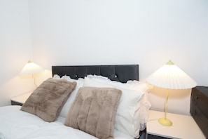 2 bedrooms, iron/ironing board, WiFi, bed sheets