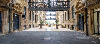 Contractors and Family-Friendly Apartment| Fast Wi-Fi and Free Parking