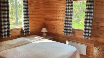 4 bedrooms, free WiFi, bed sheets