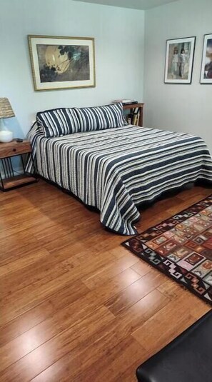 1 Schlafzimmer, Bügeleisen/Bügelbrett, Internetzugang, Bettwäsche