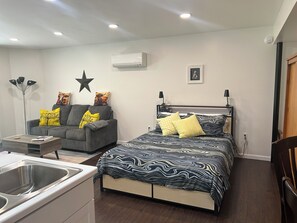 1 bedroom, desk, iron/ironing board, free WiFi
